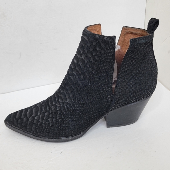 Jeffrey Campbell Bella Black Pointed Toe Leather Ankle Boots Size 10 - Picture 4 of 12